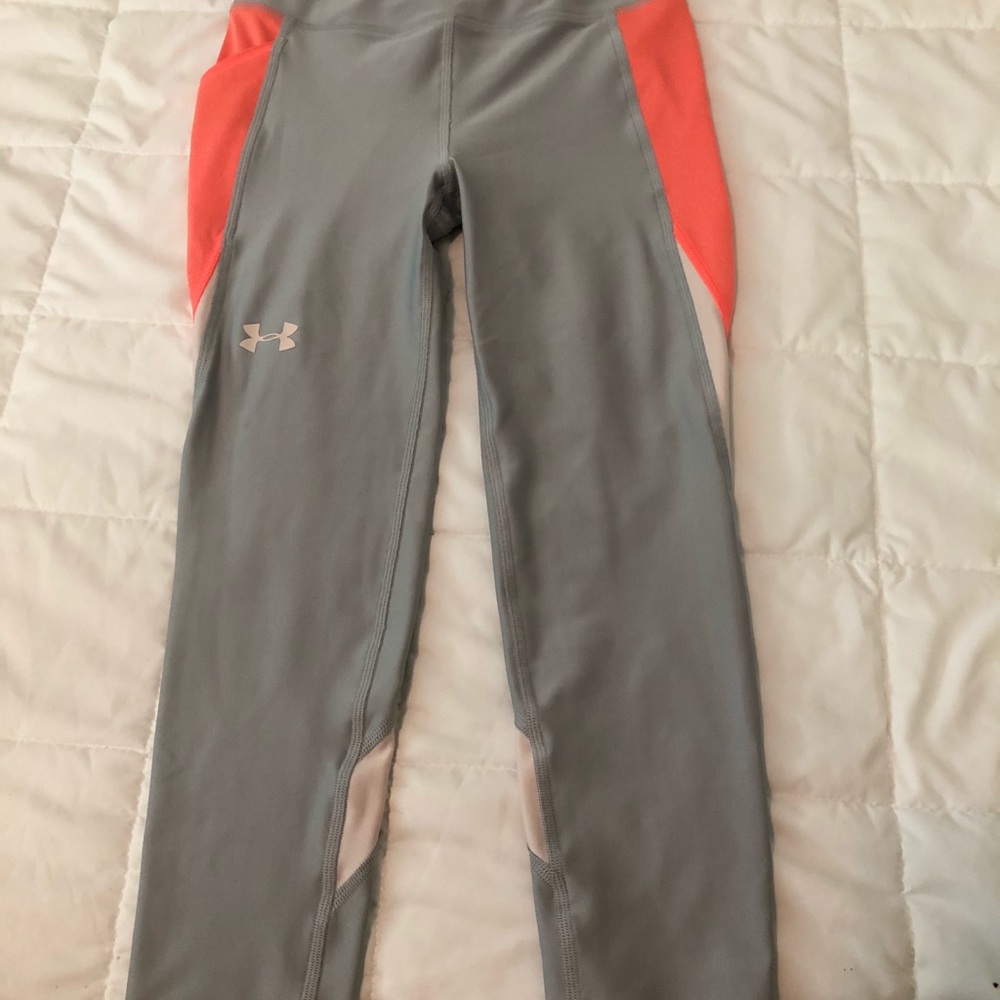 Athletic workout leggings